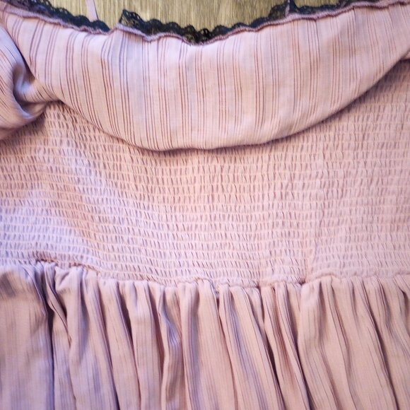 Plus size Wax Poetic Clothing off the Shoulder Summer Dress with Straps - Picture 4 of 13